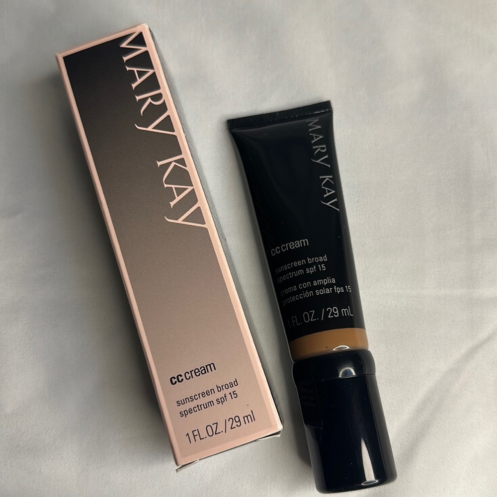 Mary Kay Very Deep CC Cream, Light coverage brown smooth